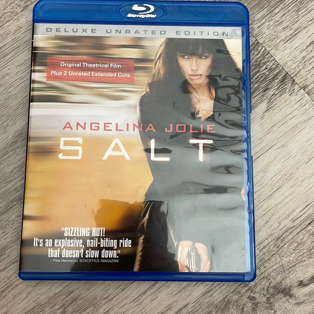 Salt Blu-Ray DVD 2010 Film Angelina Jolie Liev Scheiber Action Thriller 104 min